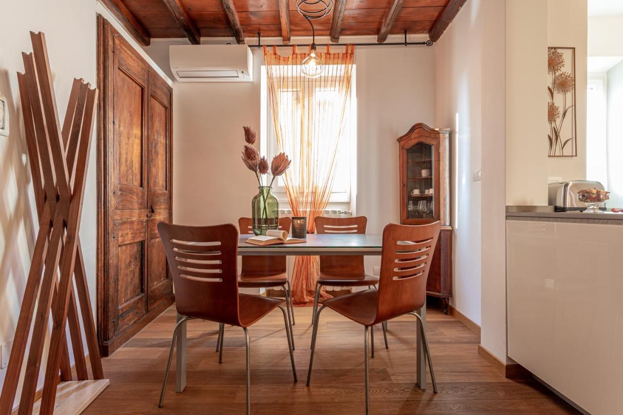 רומא Emma - Lovely Suite In Trastevere מראה חיצוני תמונה